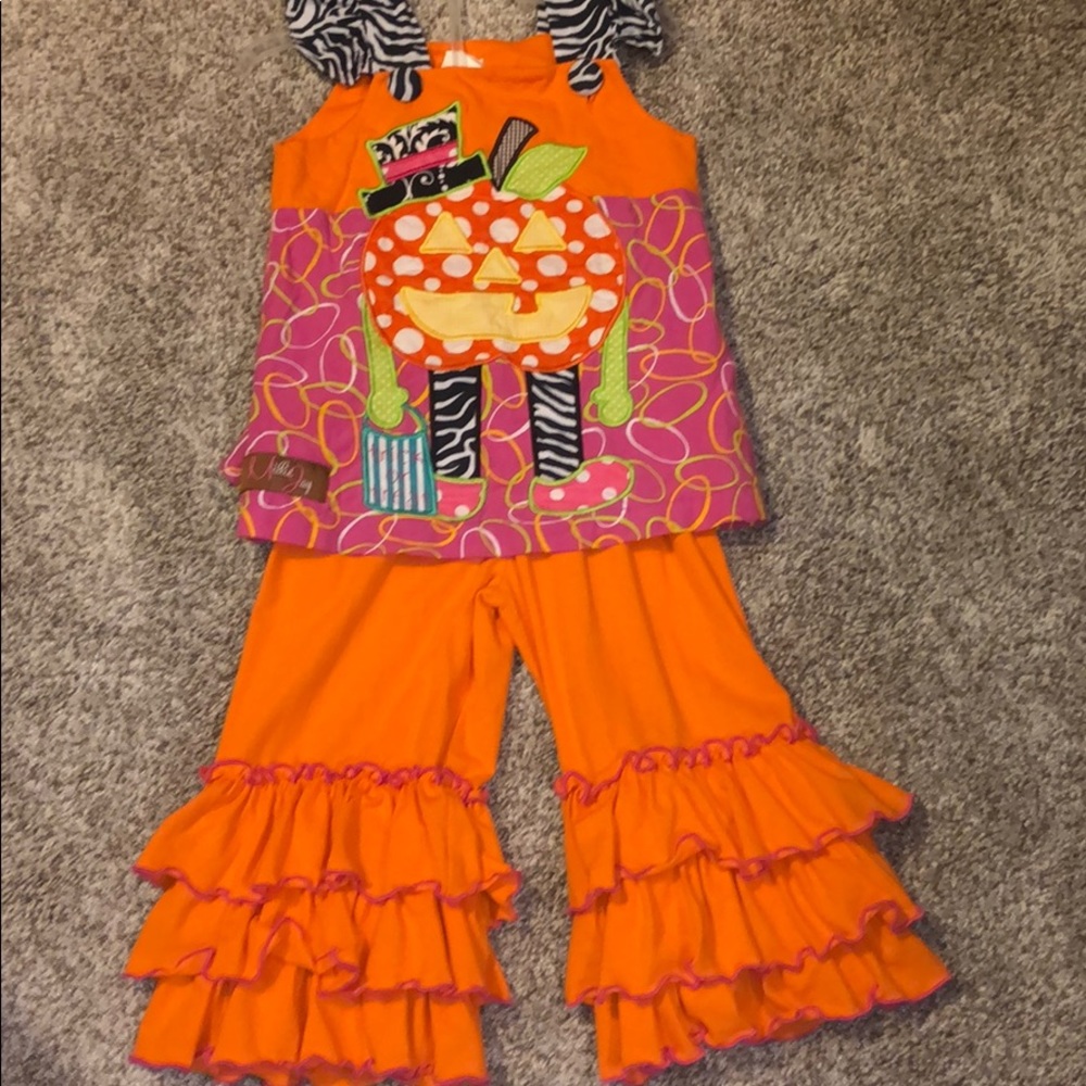 Millie Jay trick or treat outfit!